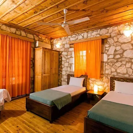 Hotel Liuba 3*