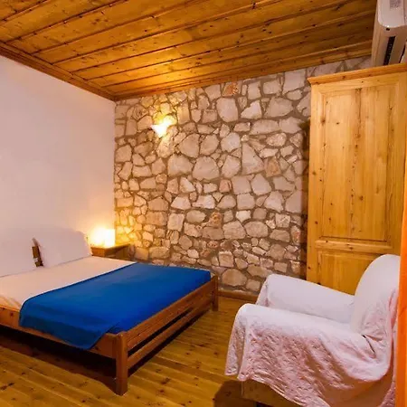 Hotel Liuba 3*